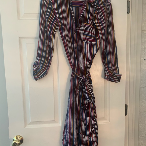 Size 4 Anthropologie dress, never worn🥺 - Picture 2 of 3
